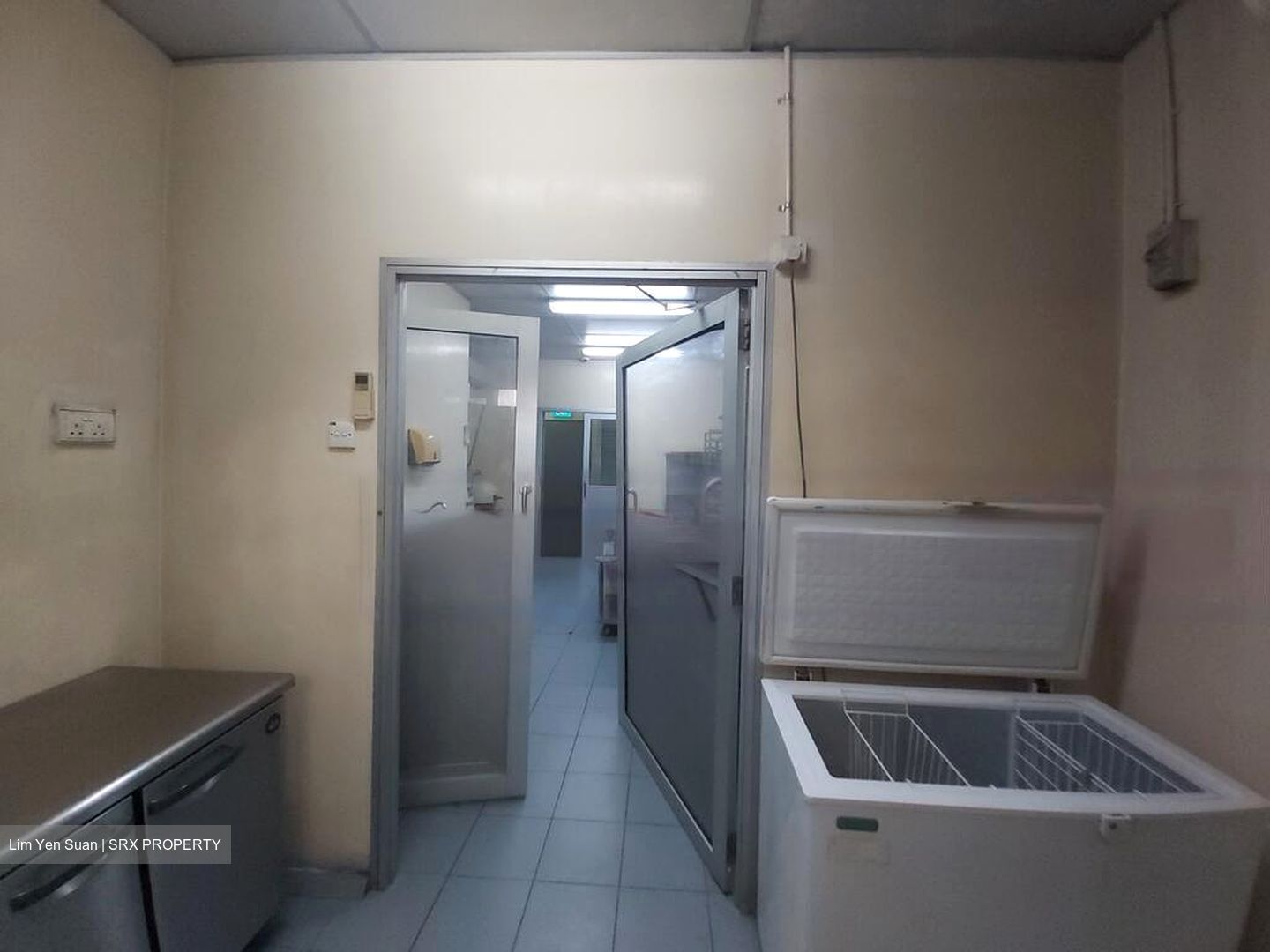 Admiralty MRT (D25), Factory #455411591